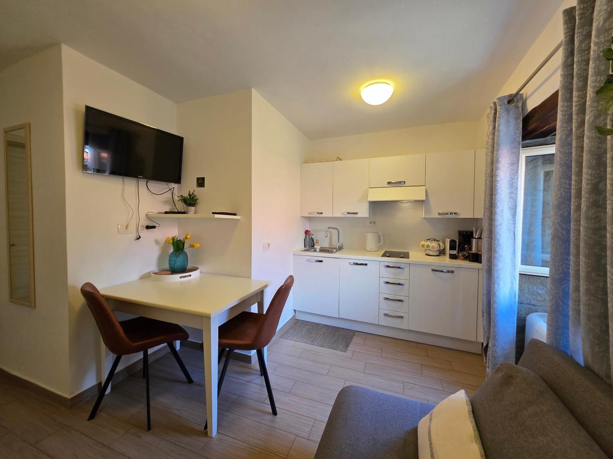 Apartment Hum-The Smallest Town In The World Eksteriør bilde